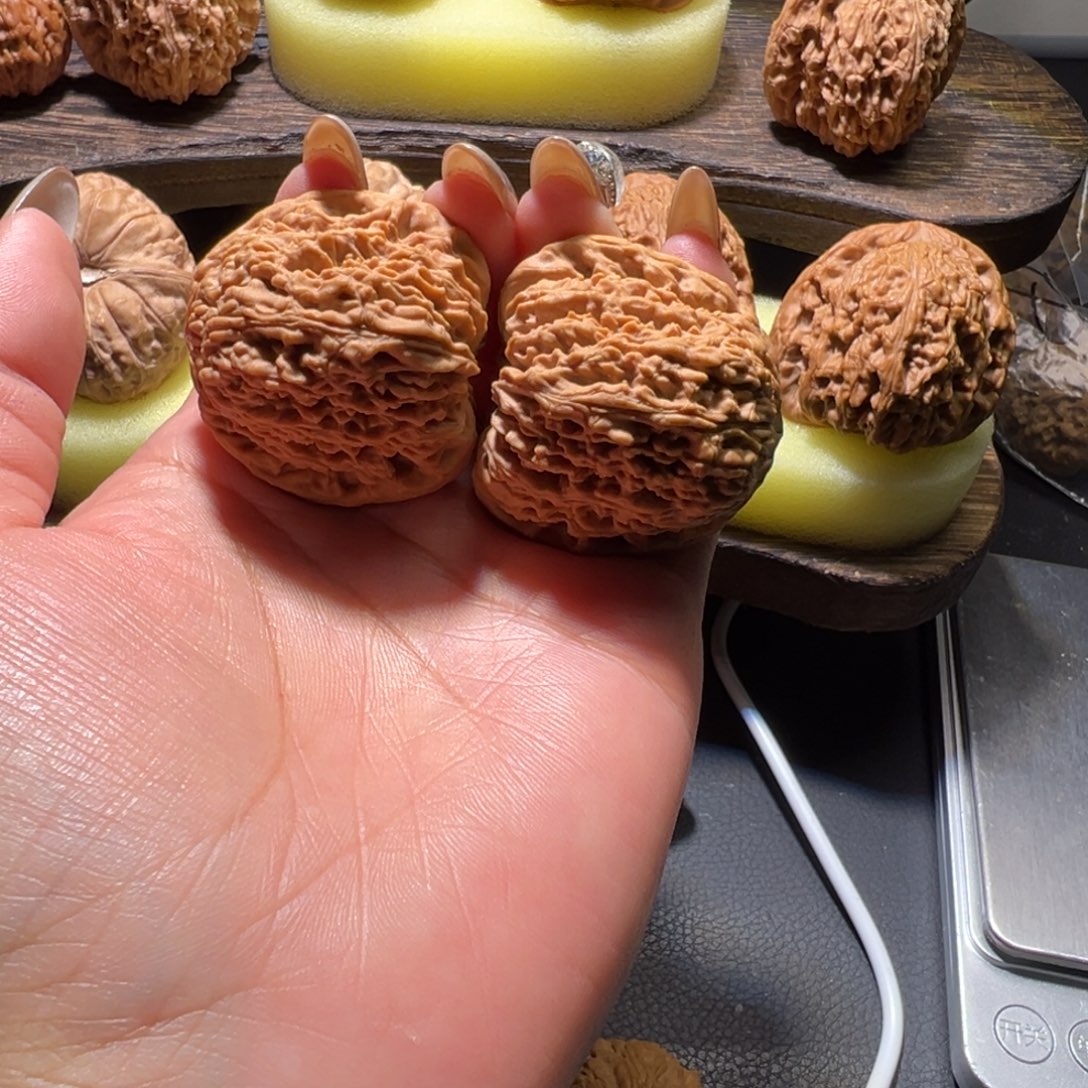 吊坠文玩核桃南疆石39蚂蚁拉丝