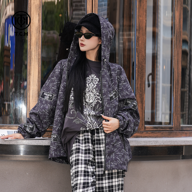 TCH轻奢时尚潮流字母印花连帽款外套T75C27E9001私服tch