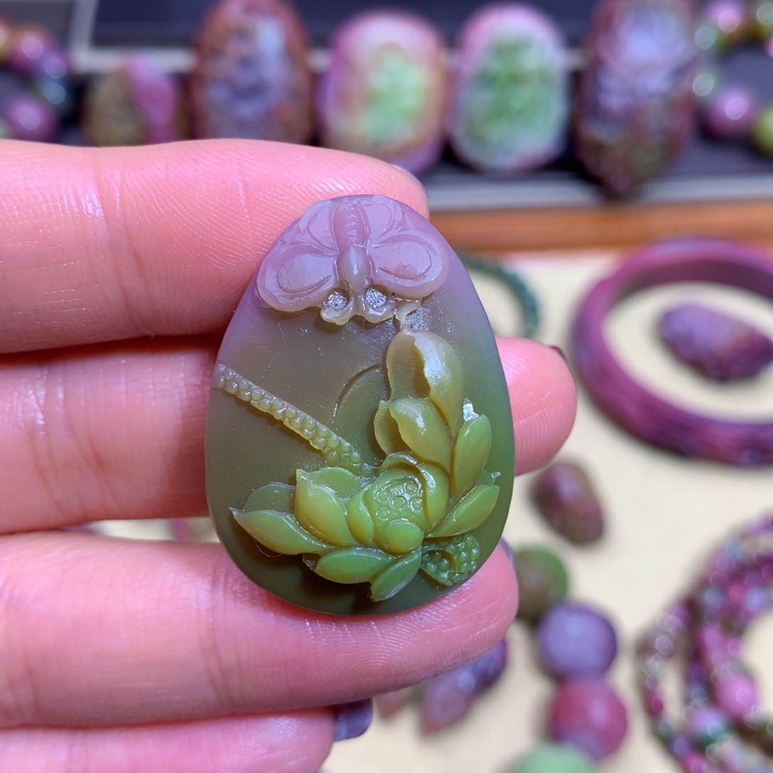 玛瑙挂件未镶嵌盐源定制