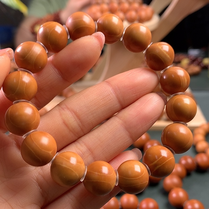 橄榄核手串1.35水晶核