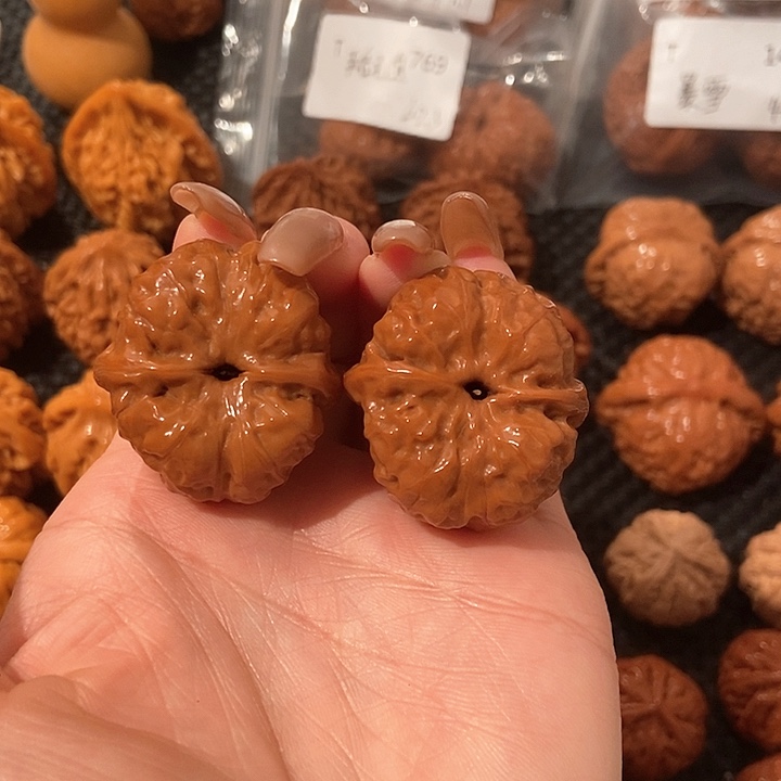 文玩核桃吊坠捌**伍蛤蟆头33.7