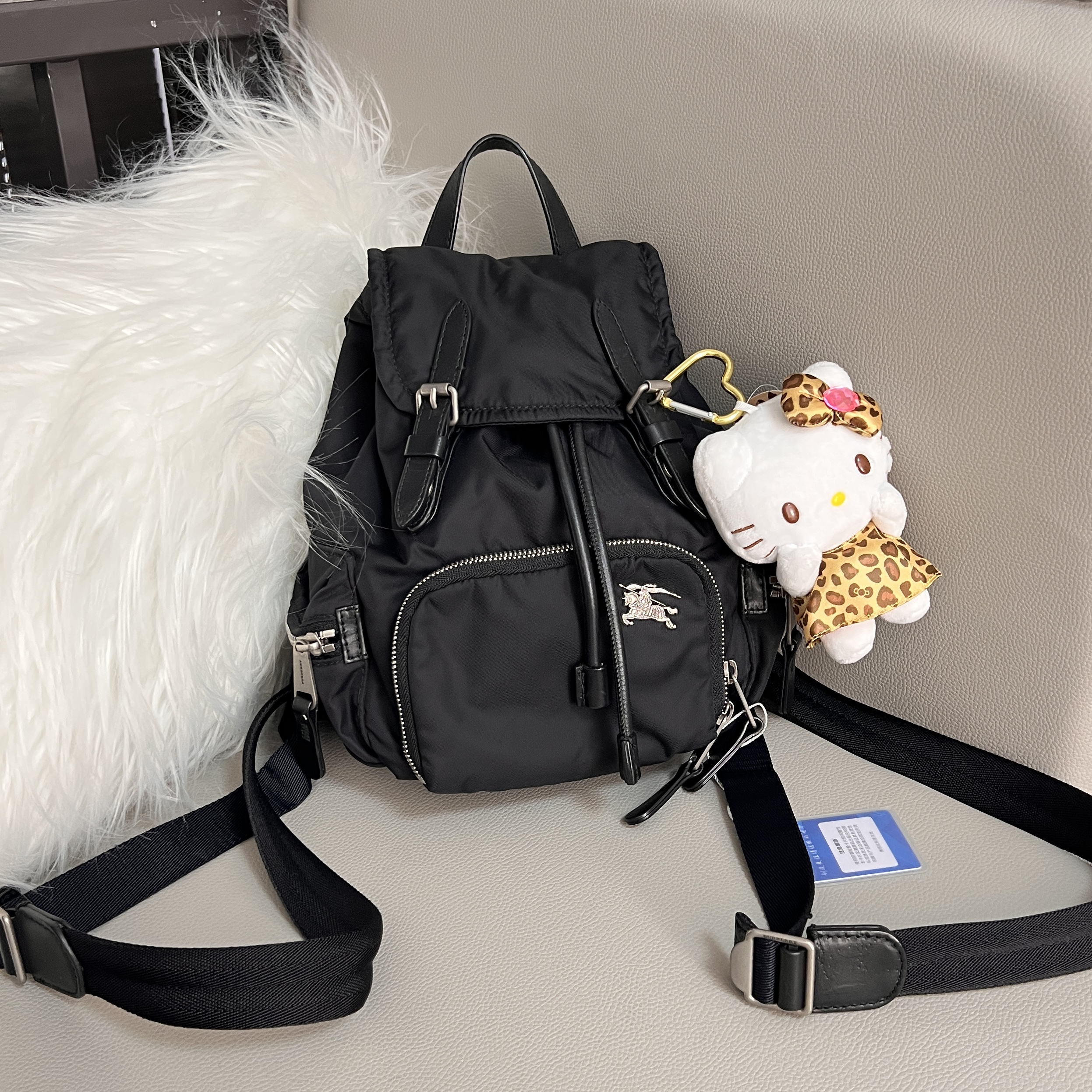 95新 BURBERRY/博柏利 双肩斜挎小号mini黑色尼龙布面长肩带书包