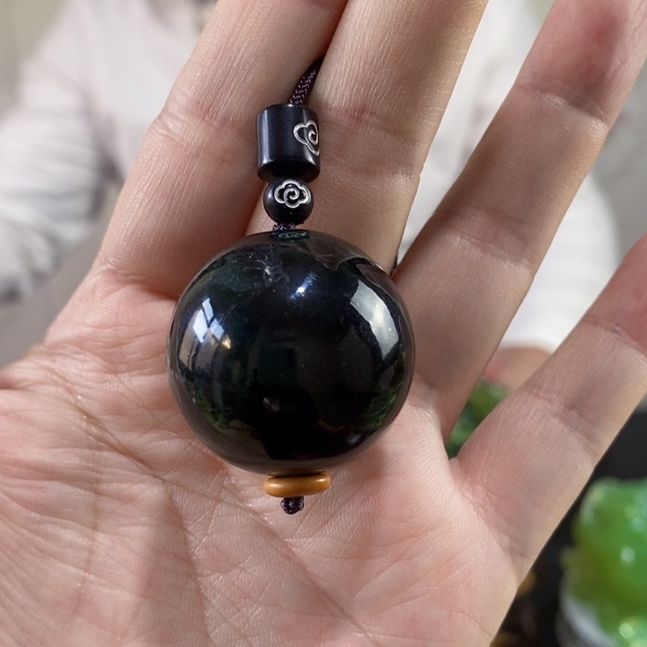 未镶嵌岫玉挂件吊坠