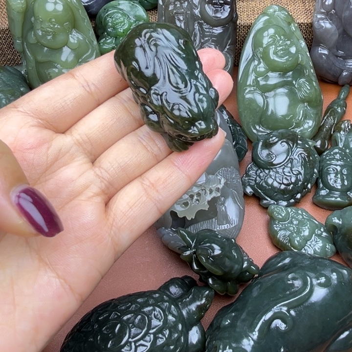 和田玉未镶嵌挂件