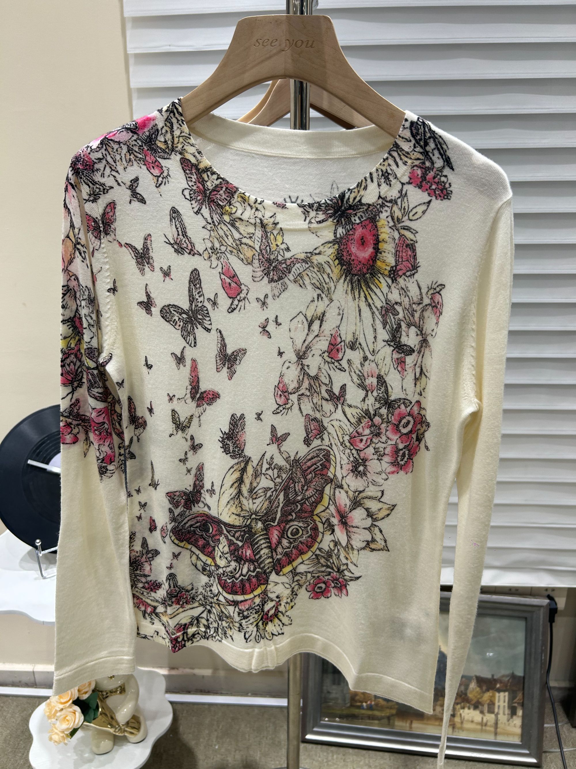 【宝姐专属】印花植物粉蝴蝶针织羊毛衫18-针杨子纱顶板