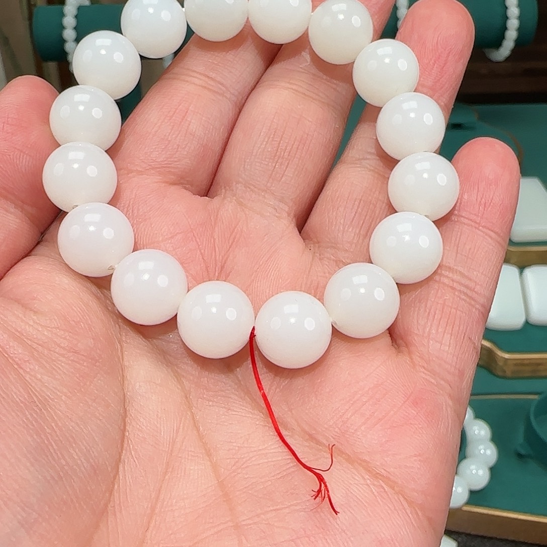 和田玉未镶嵌手串