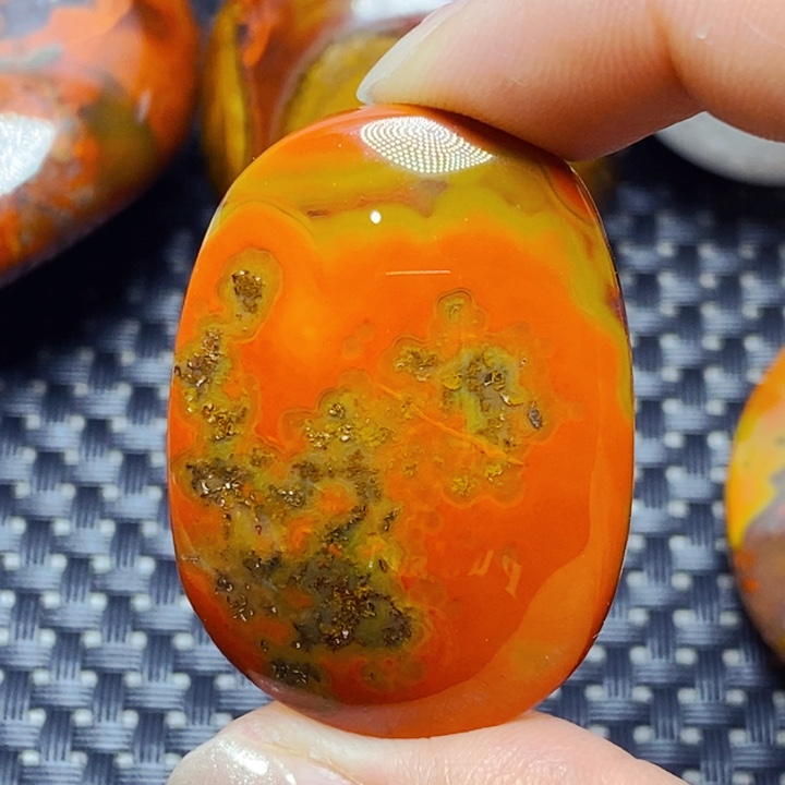 玛瑙/玉髓颈饰未镶嵌金*