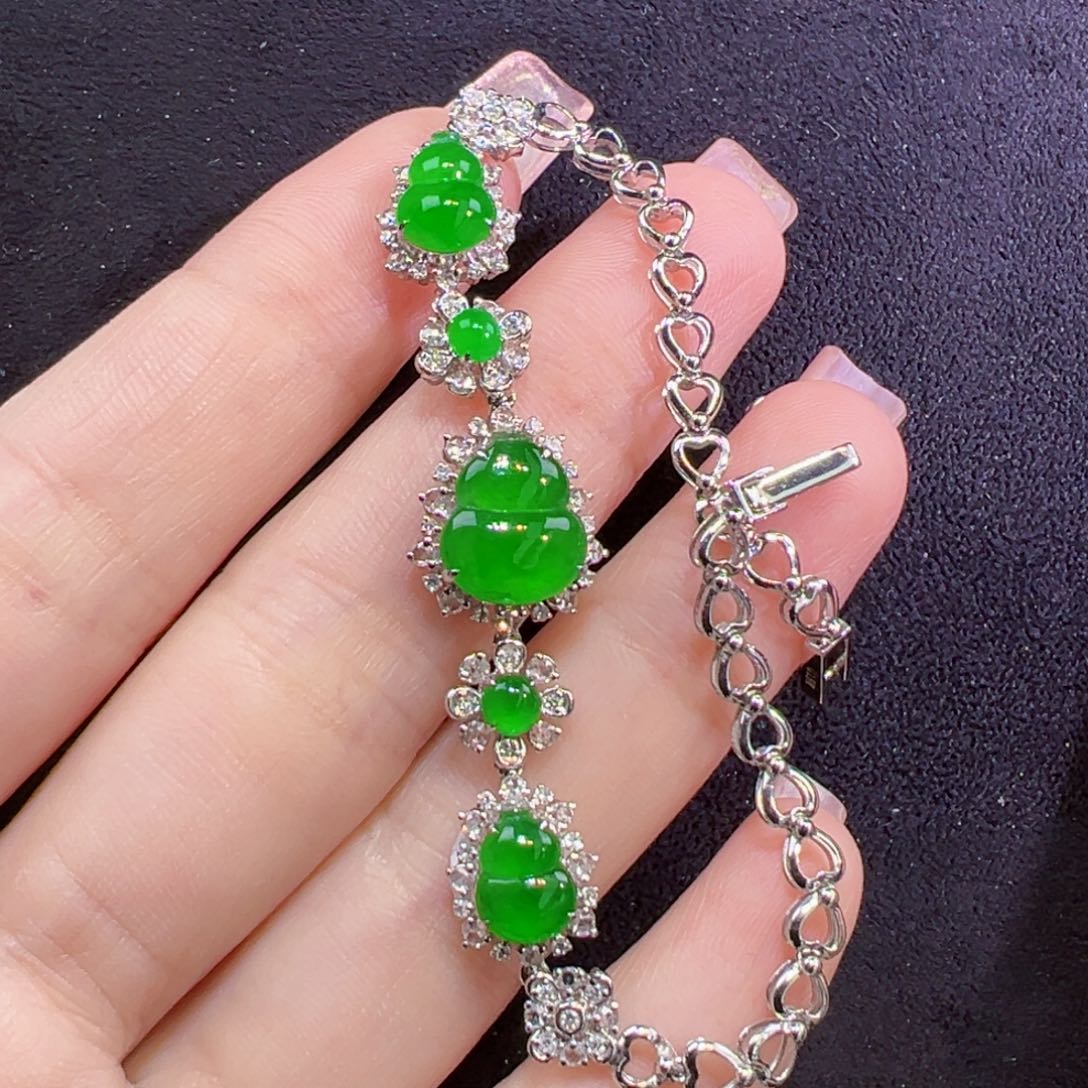 18K金镶嵌手链翡翠手链