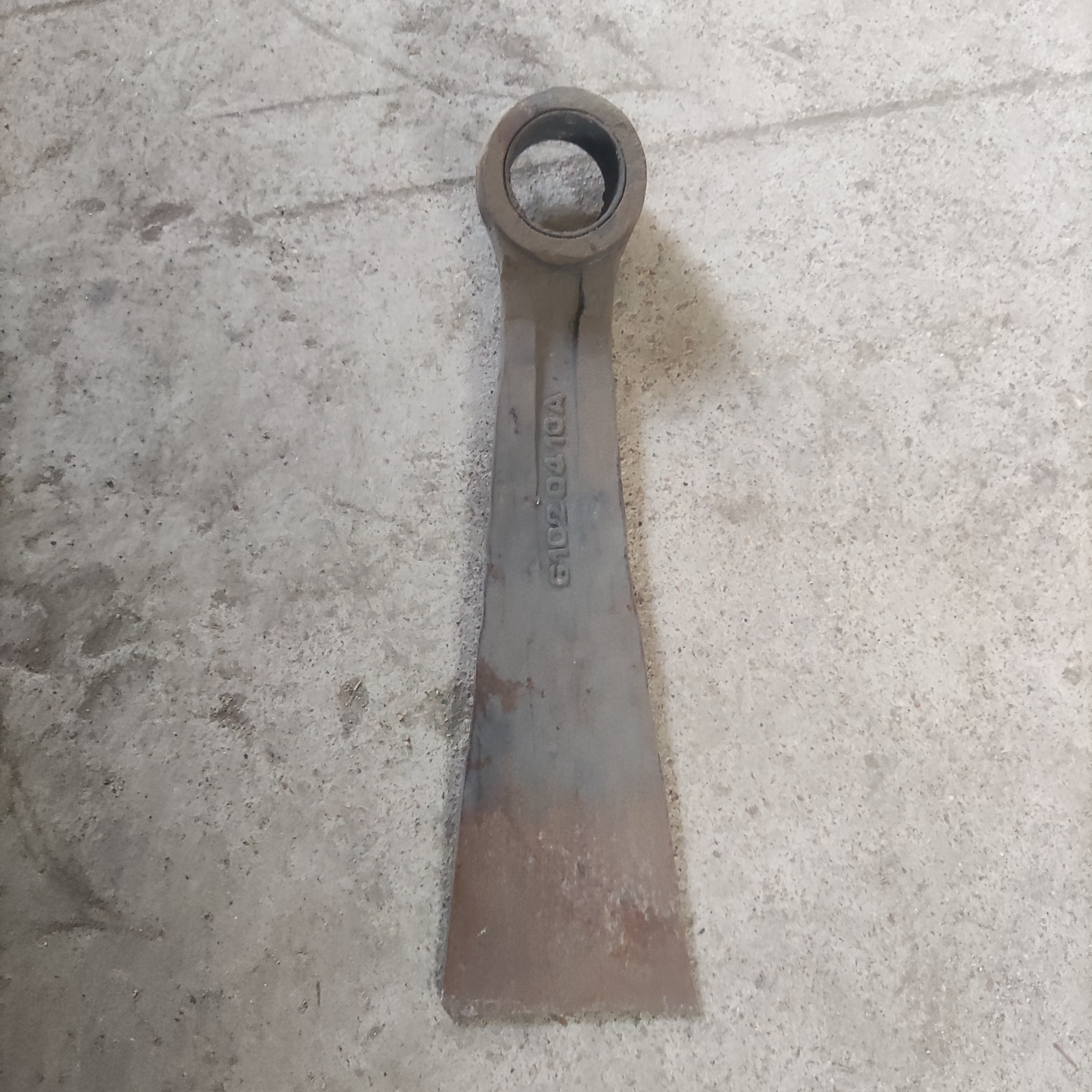 直播间汽车连杆锄头大号有瑕疵不影响使用