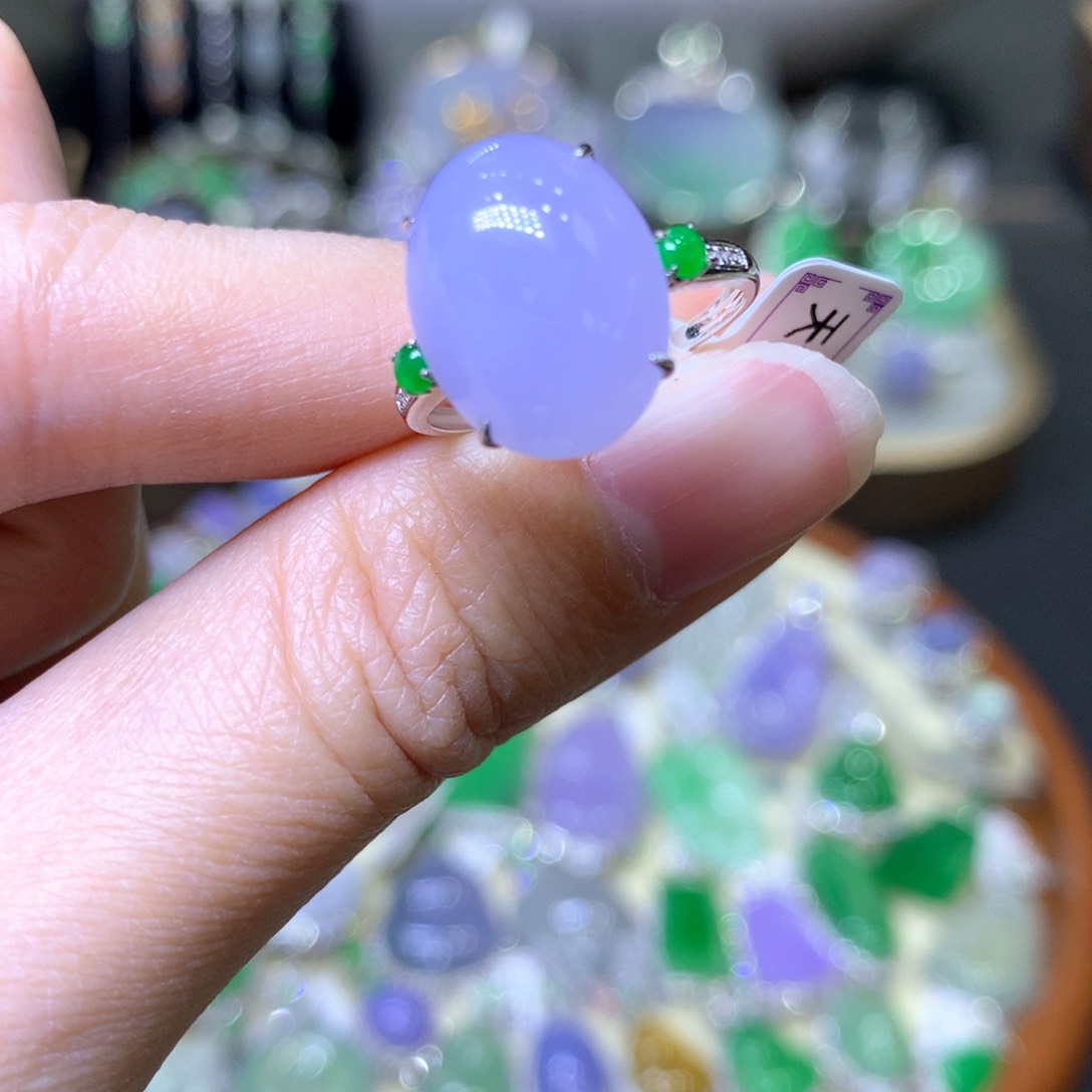 【闪购商品】翡翠颈饰18K金镶嵌翡翠吊坠项链