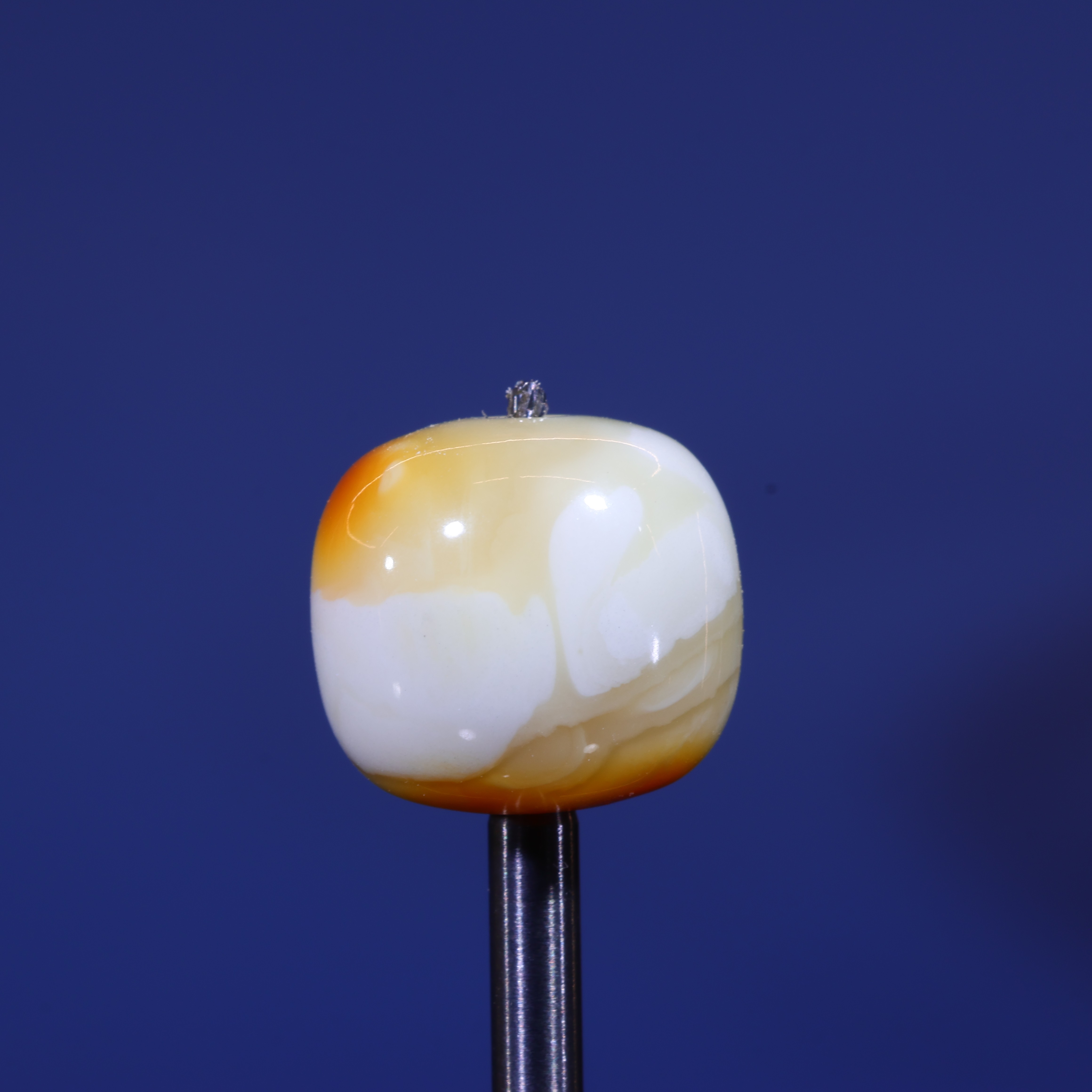 11m蜜蜡老型珠子天然原矿沁色瓷白花顶珠蜜蜡配饰D48-11.1*10.1