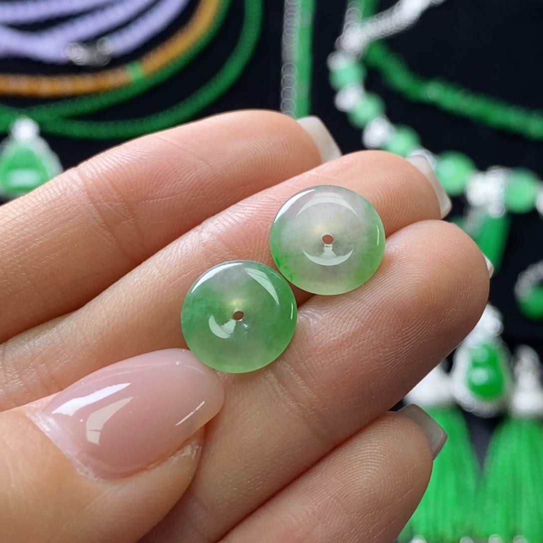 翡翠未镶嵌耳饰飘色小扣子