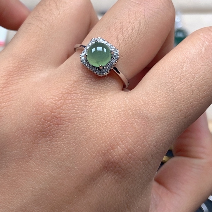 翡翠未镶嵌戒指戒指