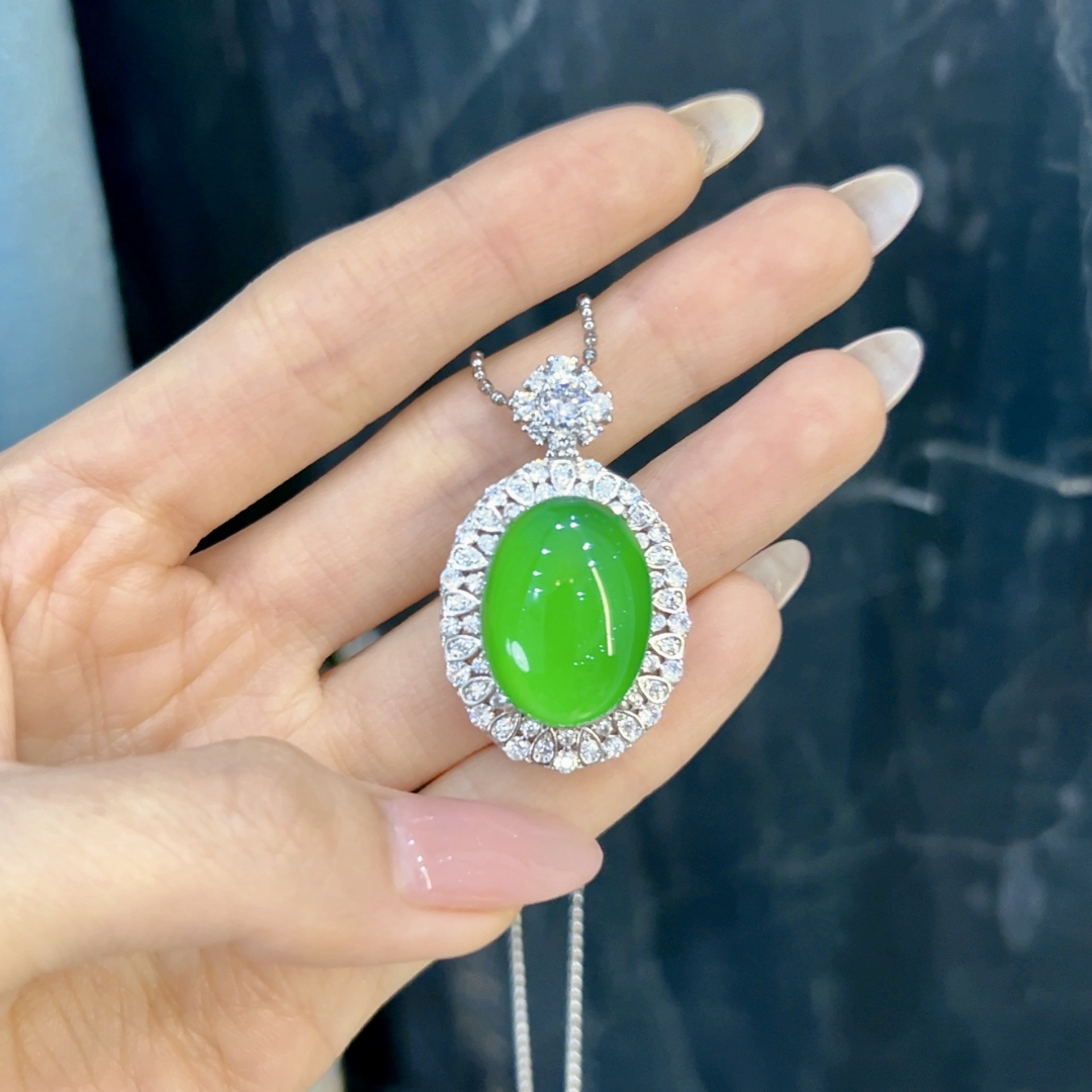 铜合金锆石吊坠 时尚豪镶鸽子蛋吊坠