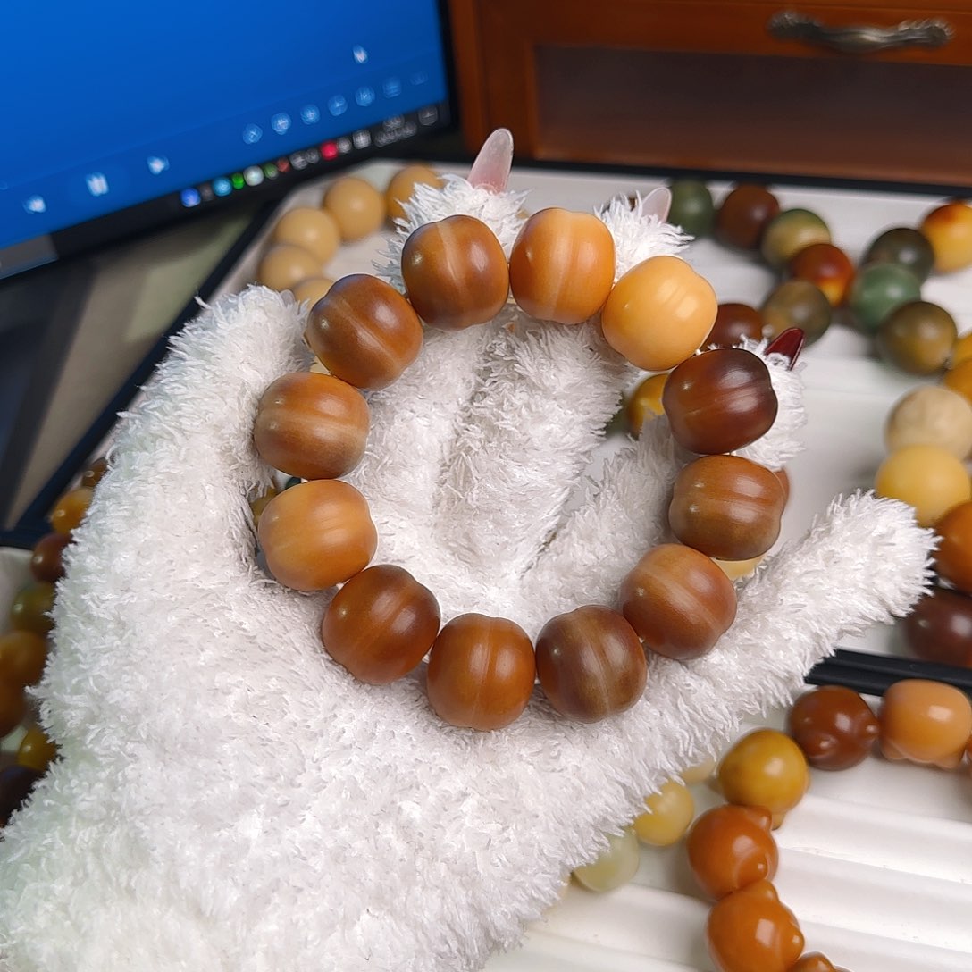 菩提根/象牙果手串卡21.5干磨蛋堡微微瑕