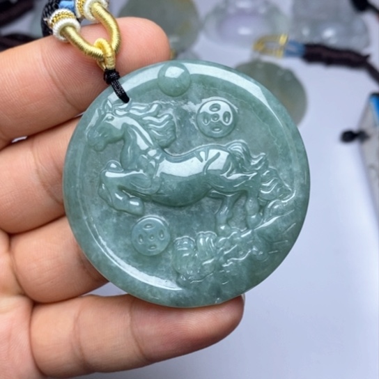 颈饰未镶嵌翡翠翡翠