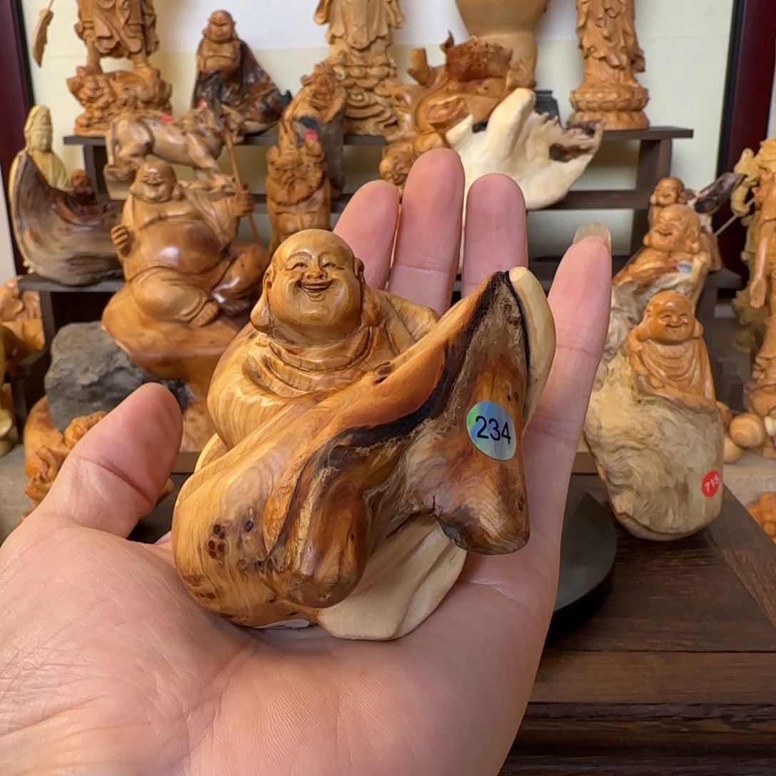 崖柏小木匠艺雕一物一拍