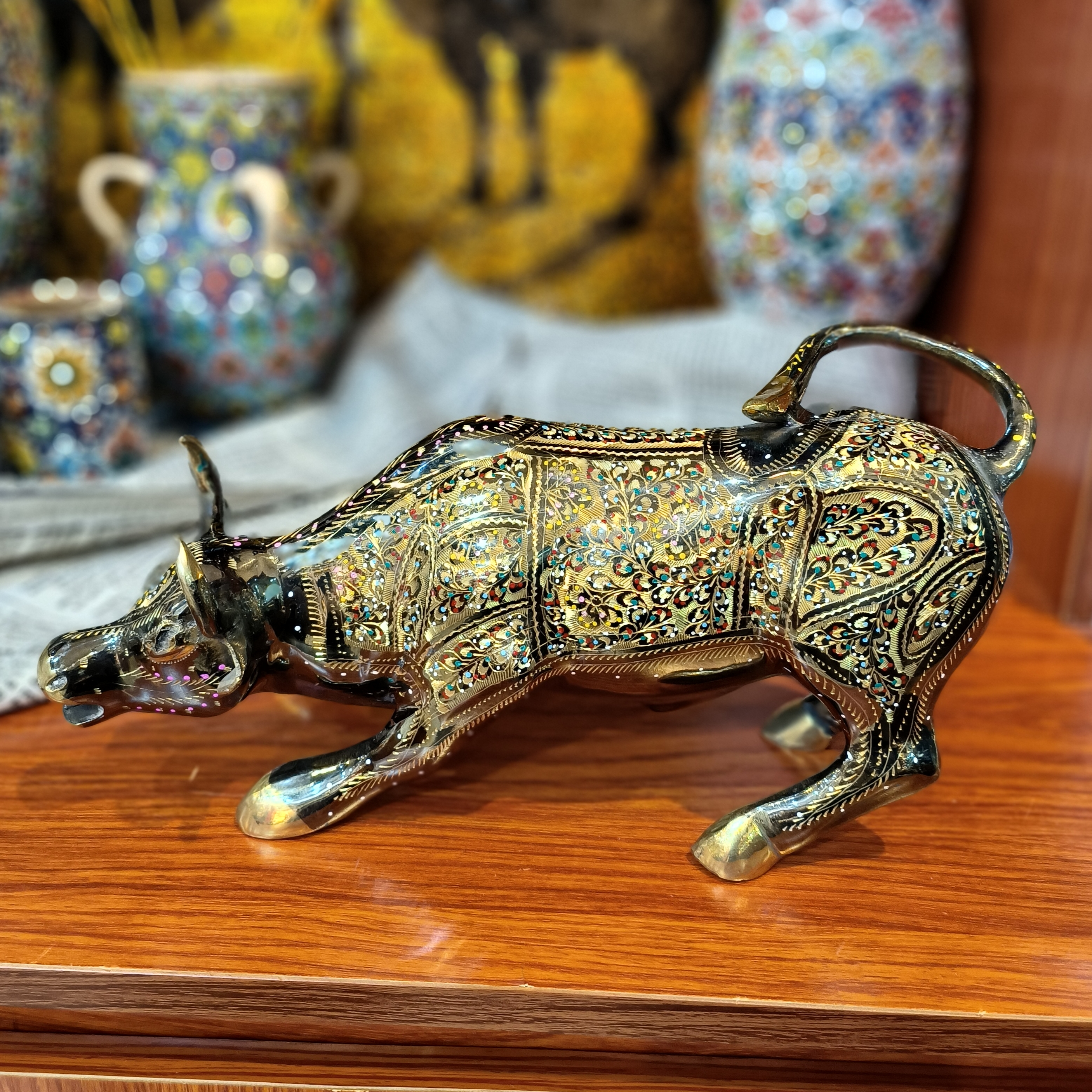 巴基斯坦创意铜雕客厅博古架电视柜办公桌面装饰工艺品开业礼品