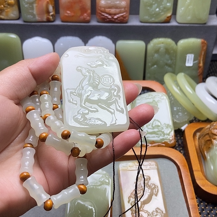 新疆昆仑山脉料马