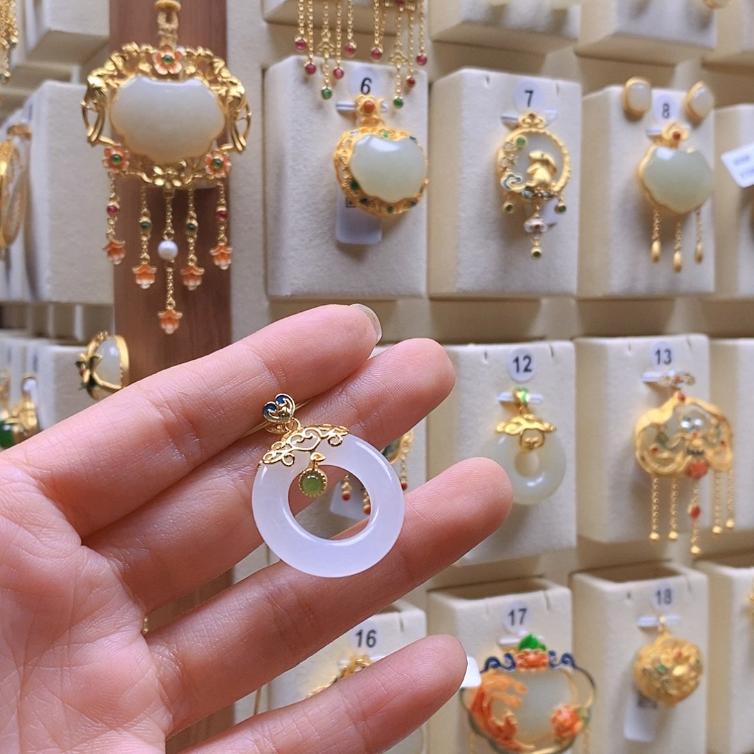 和田玉颈饰银S925镶嵌