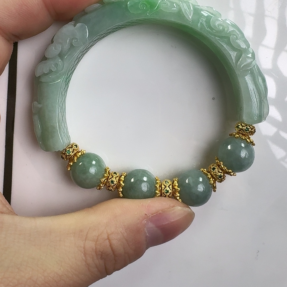 翡翠未镶嵌手镯半镯