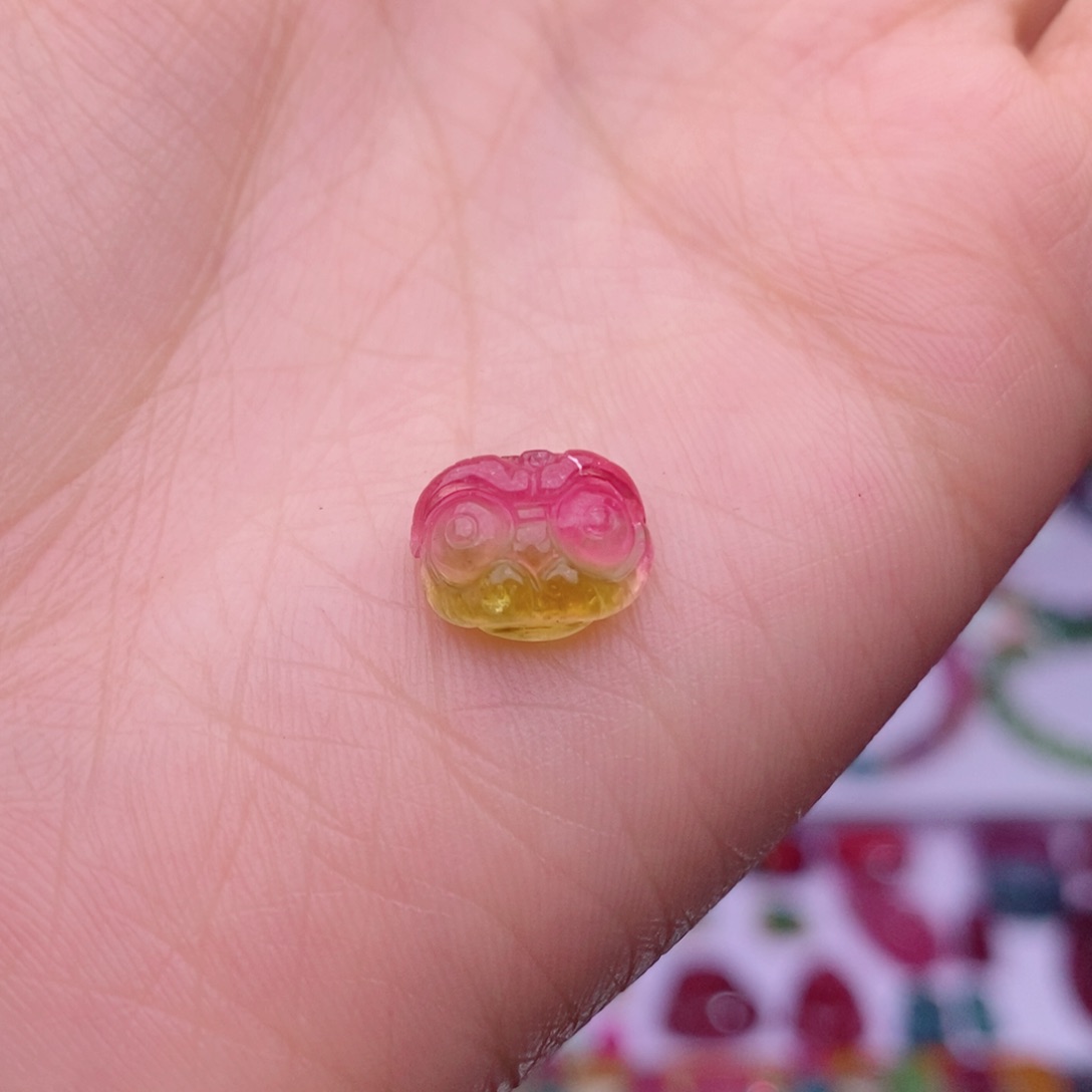 颈饰未镶嵌碧玺醒狮头单颗yy