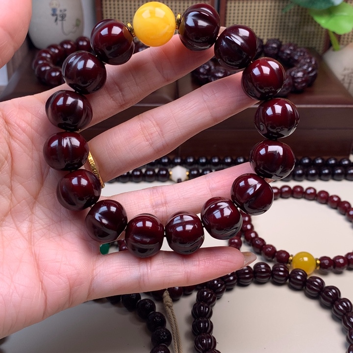 东****猴头核桃手串猴头手串