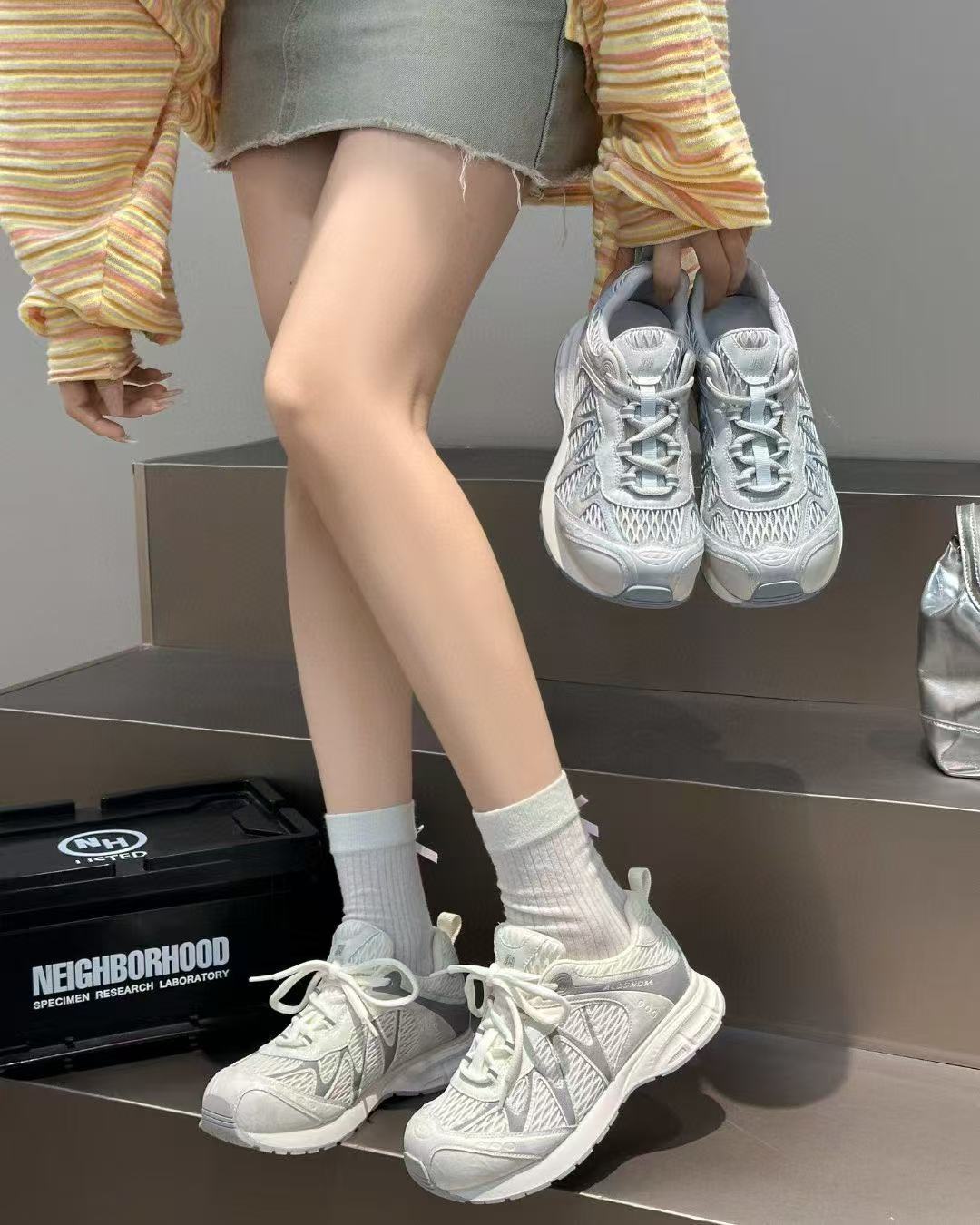 9607新款女士时尚百搭夏季网面运动休闲鞋