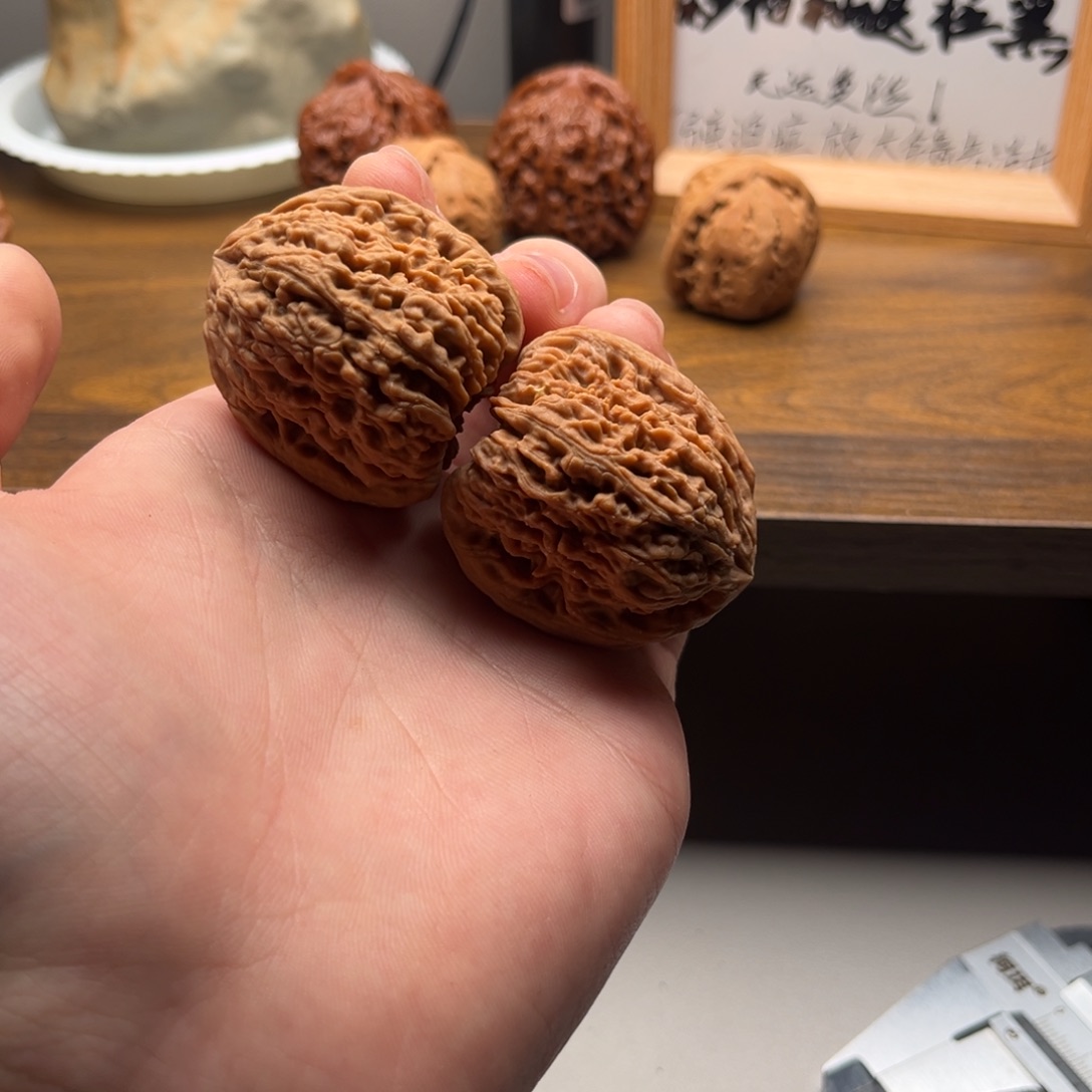 核桃手串/手链有点黄