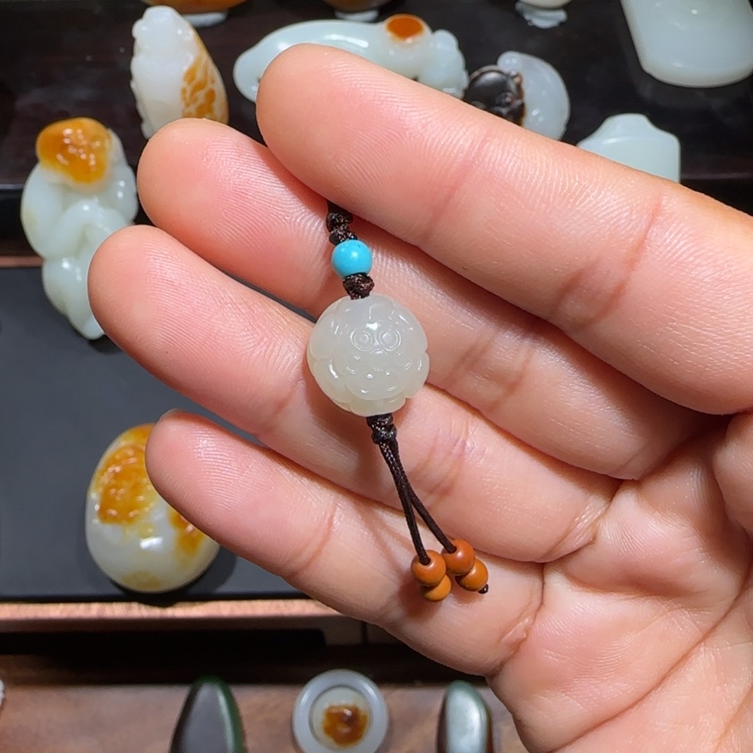 和田玉颈饰未镶嵌