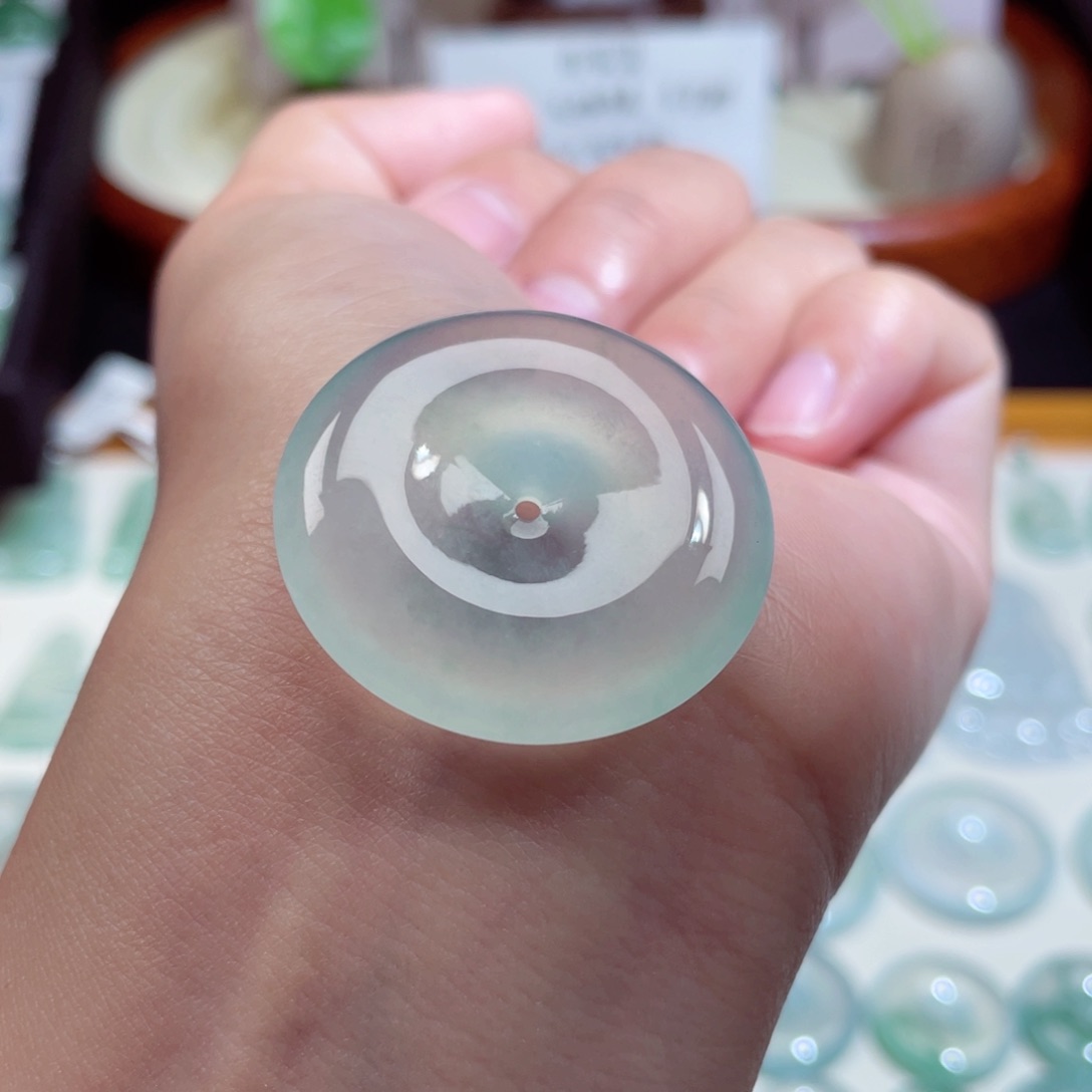 翡翠未镶嵌颈饰扣子