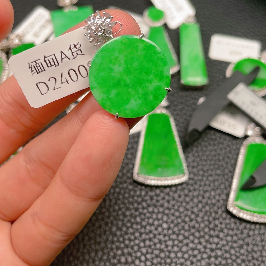 【闪购商品】翡翠吊坠(不含链)银S925镶嵌