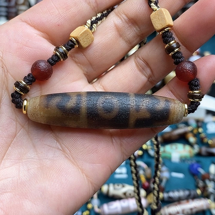 玛瑙/玉髓颈饰合金