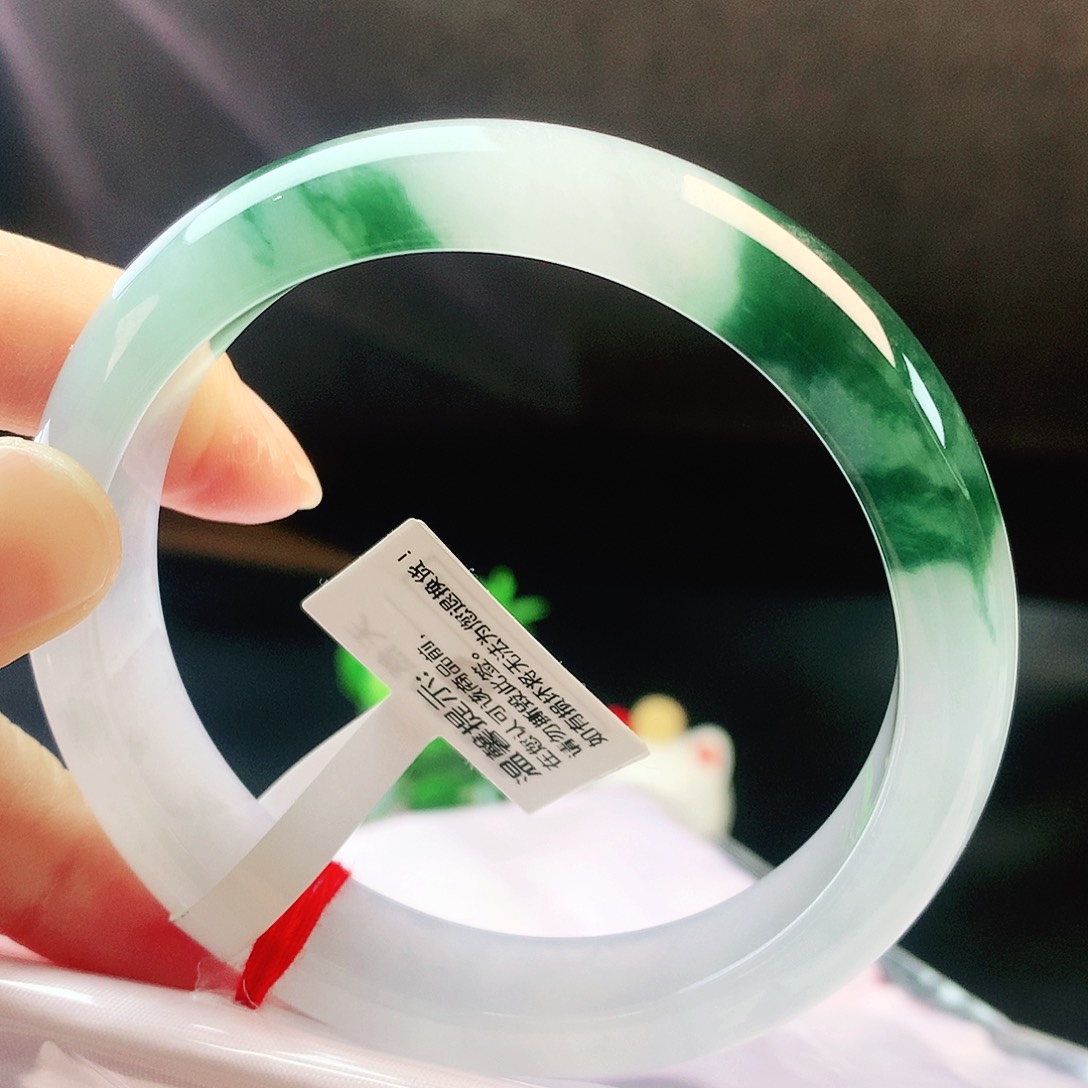 未镶嵌手镯翡翠57圈