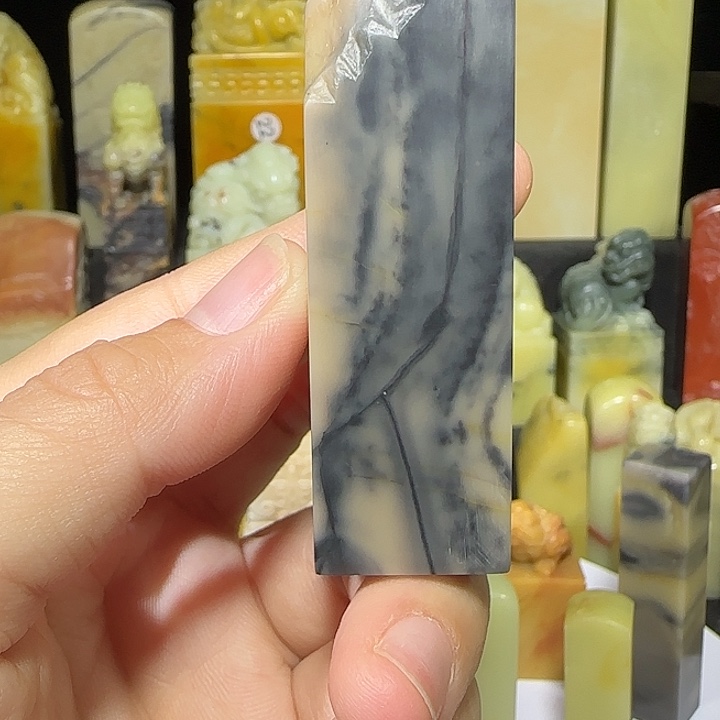 青田石我****担青田石青田