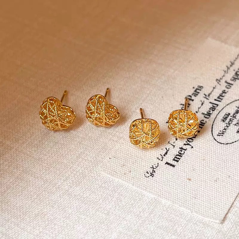 镀K金高保色拉丝镂空小方糖爱心耳钉耳坠