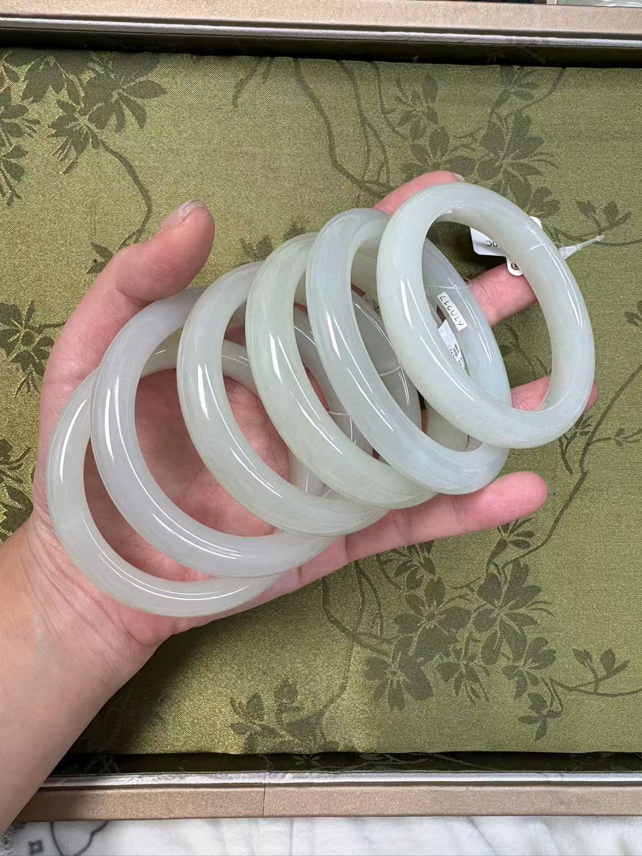 和田玉粉丝浮力浅晴有玉石结构2512189998多样性发货拍一发一