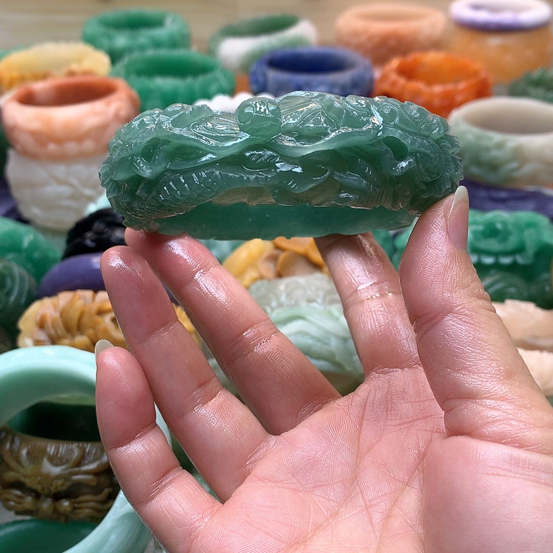 未镶嵌手镯石英质玉幸*