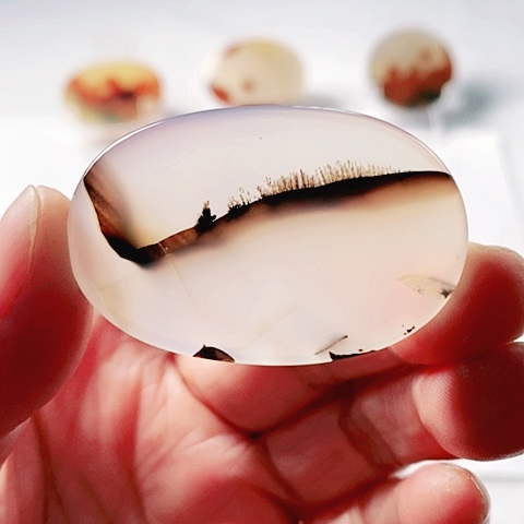 玛瑙/玉髓颈饰合金