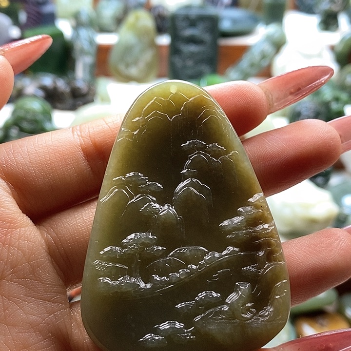 和田玉颈饰未镶嵌