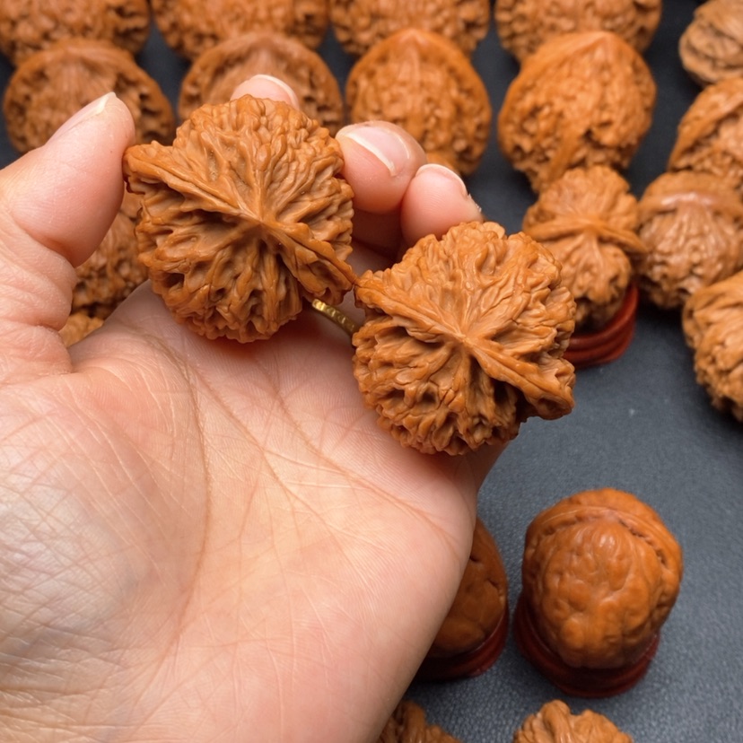 【闪购商品】文玩核桃把件41苹果圆