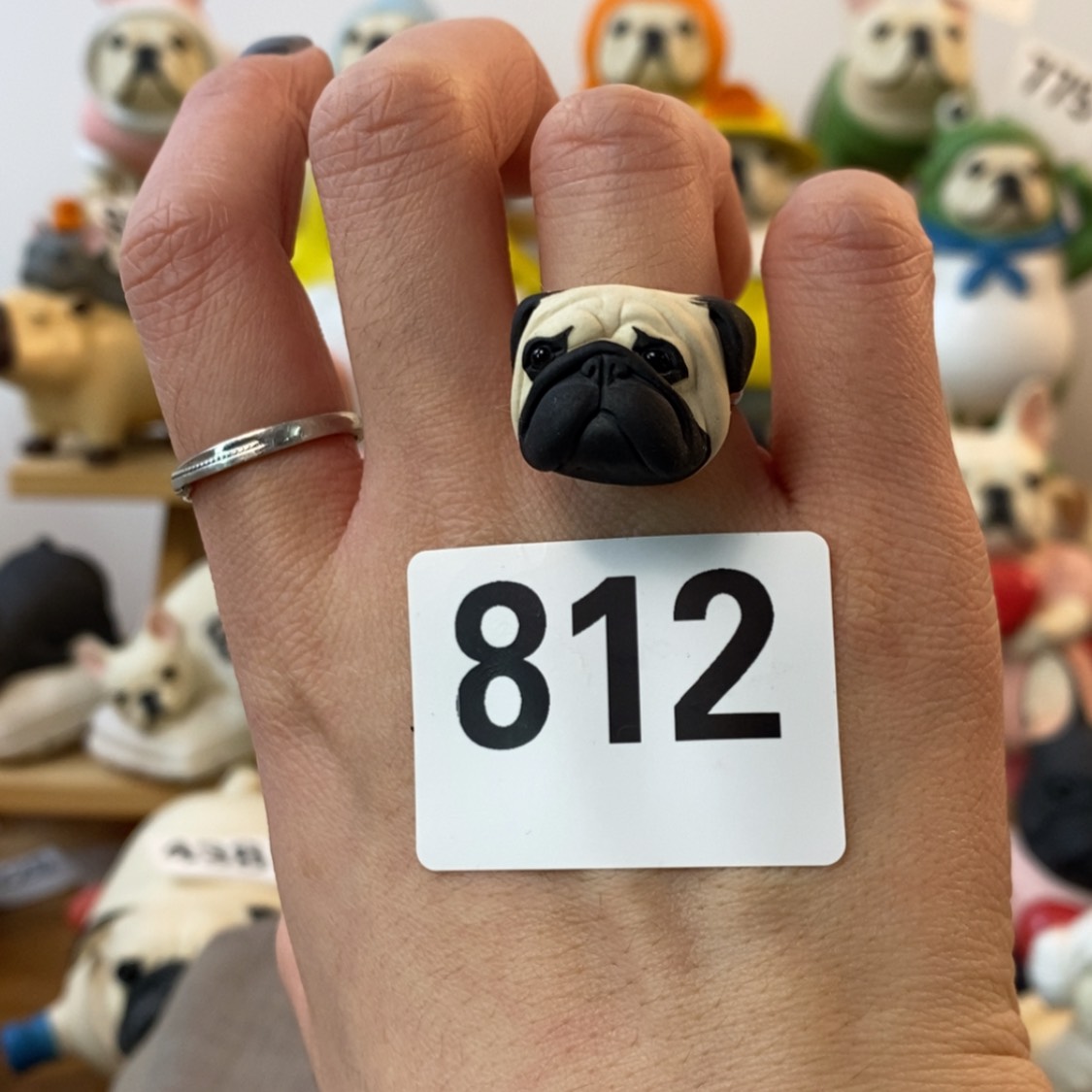 【闪购商品】812巴哥戒指陶瓷周边