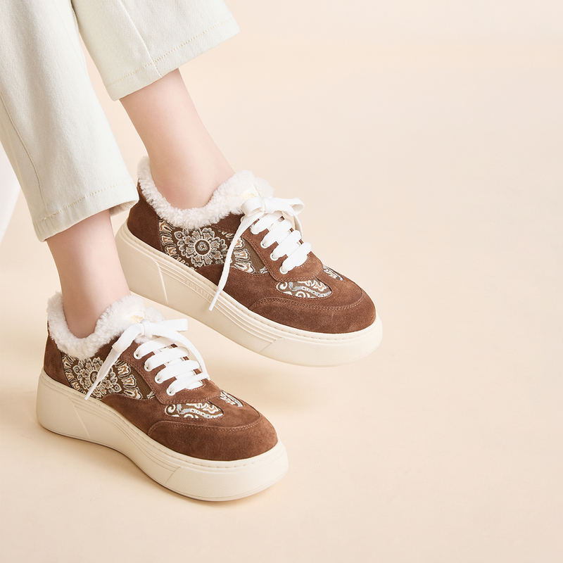 【都市栗人民族加绒小白鞋】EP雅莹女鞋 国风拼接厚底增高鞋 XC01C