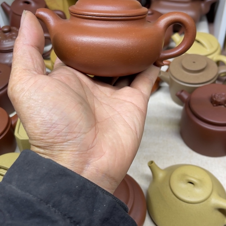 茶杯紫砂仿古红降容量200cc半手工