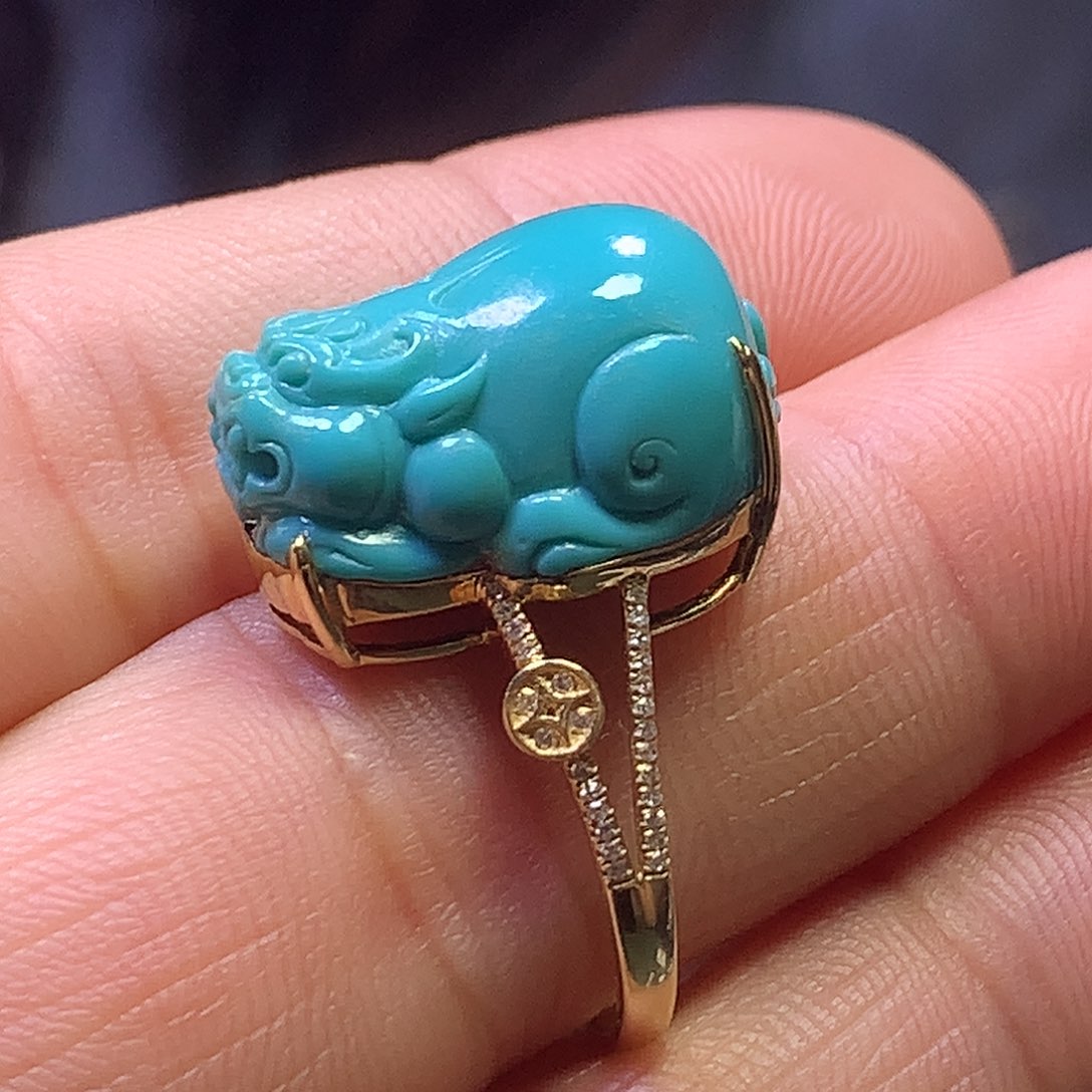 绿松石18K金镶嵌戒指