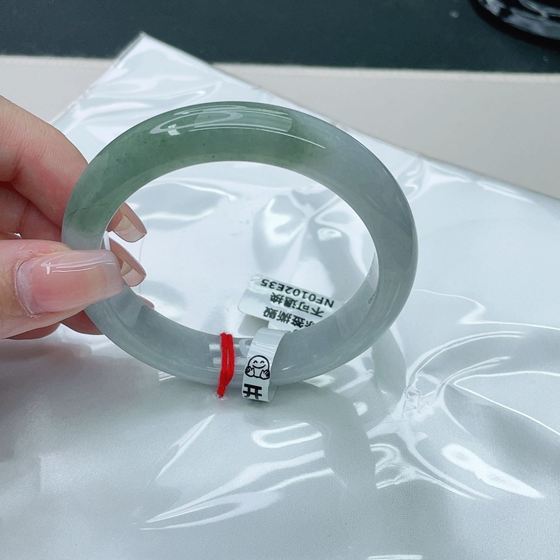 翡翠手镯未镶嵌正56.5