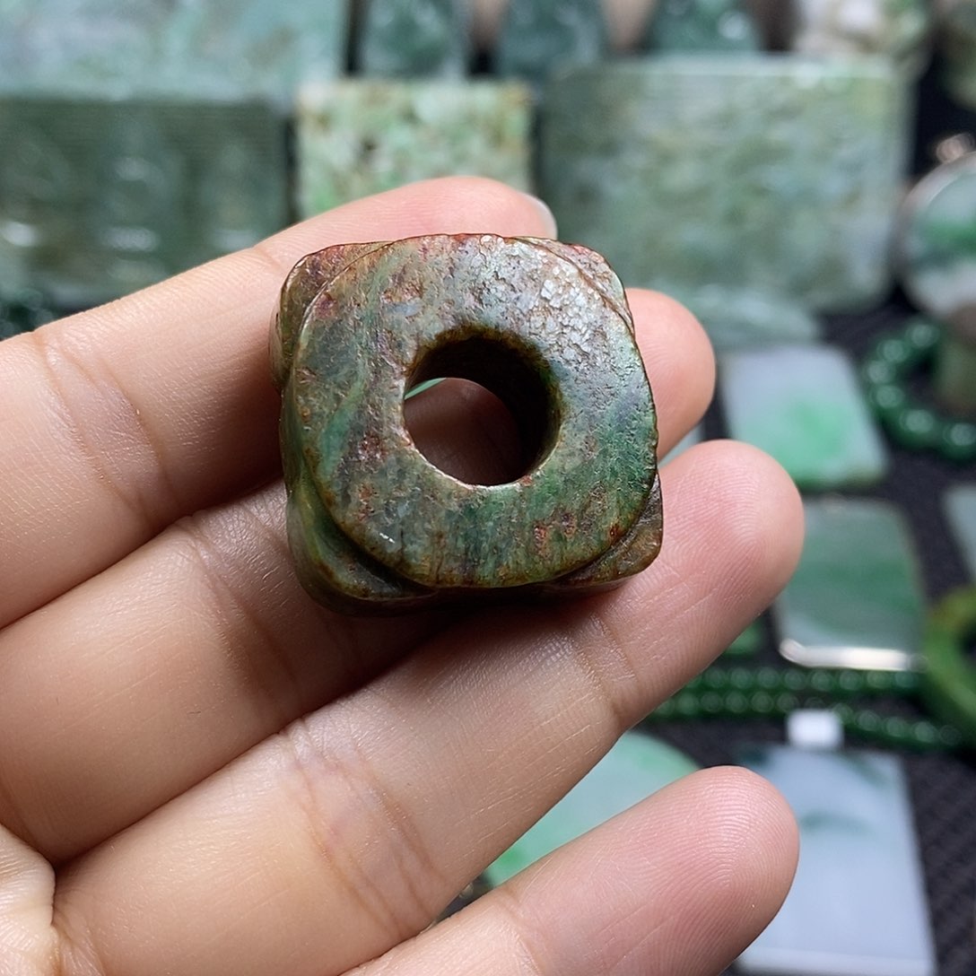 翡翠未镶嵌挂件缅甸天然翡翠吊坠