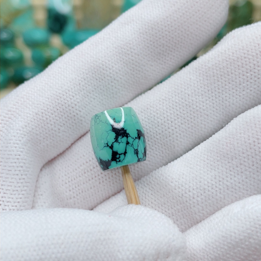 绿松石散珠未镶嵌