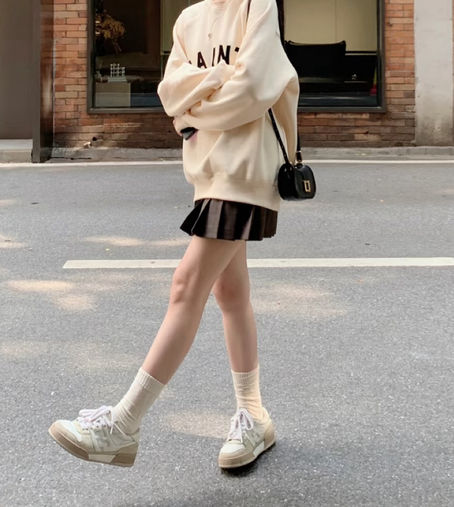 时尚复古休闲百搭日常运动通勤轻便女鞋