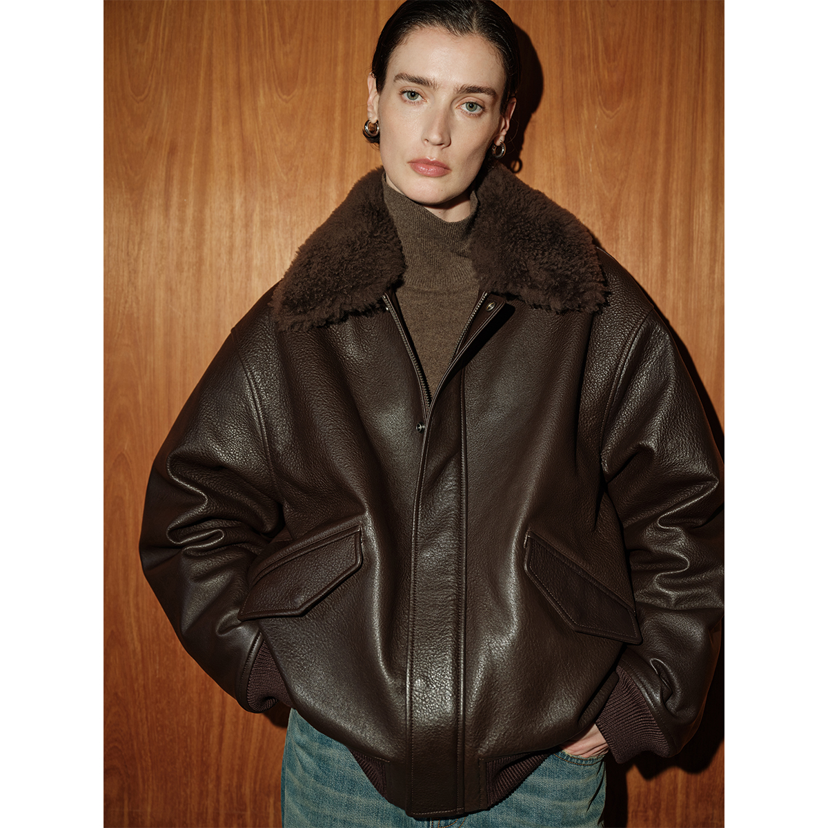 MSBEAST/野兽小姐90白鹅绒可拆卸毛领泡皮短夹克丨黑巧意境 